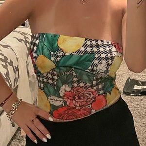 Tiger mist check floral top in a medium. New with tags and unopened